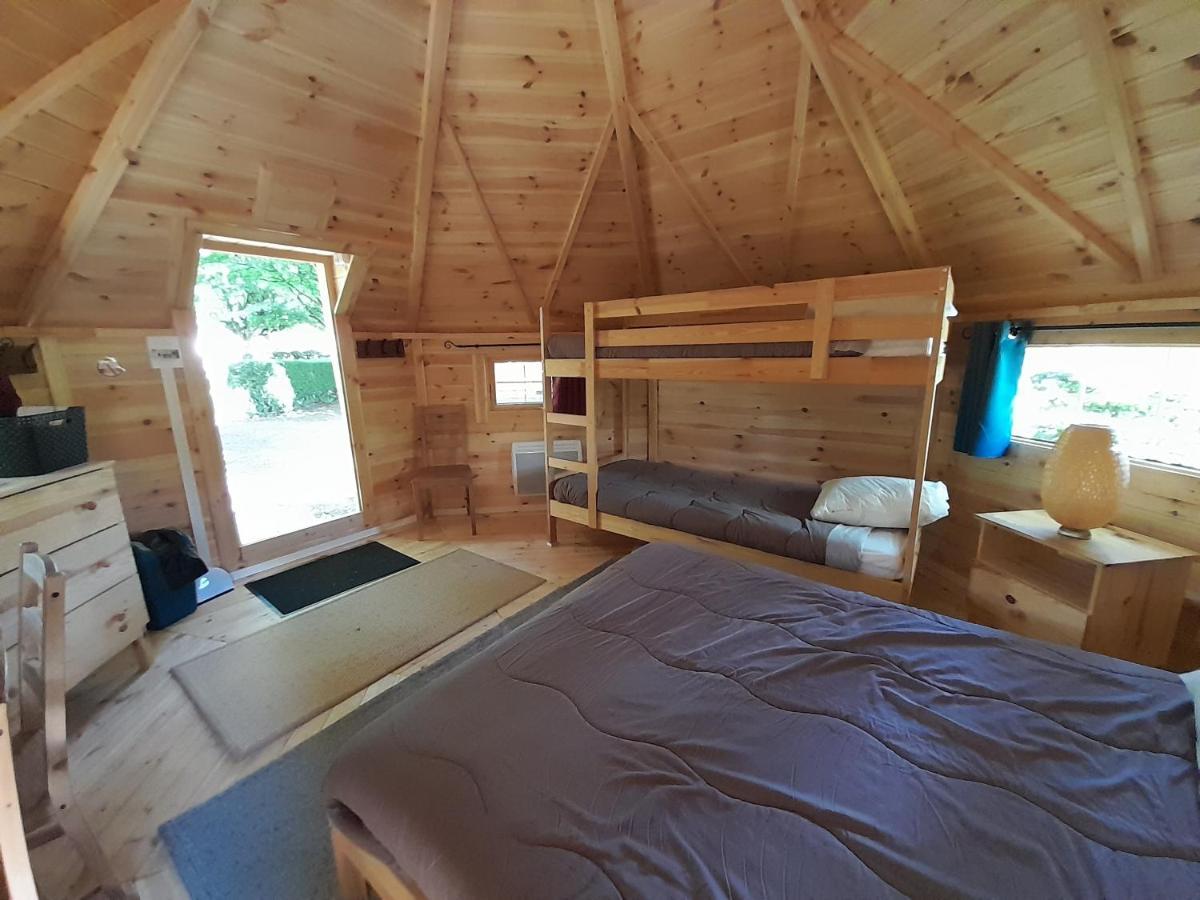 Camping Le Vallage Attigny 外观 照片